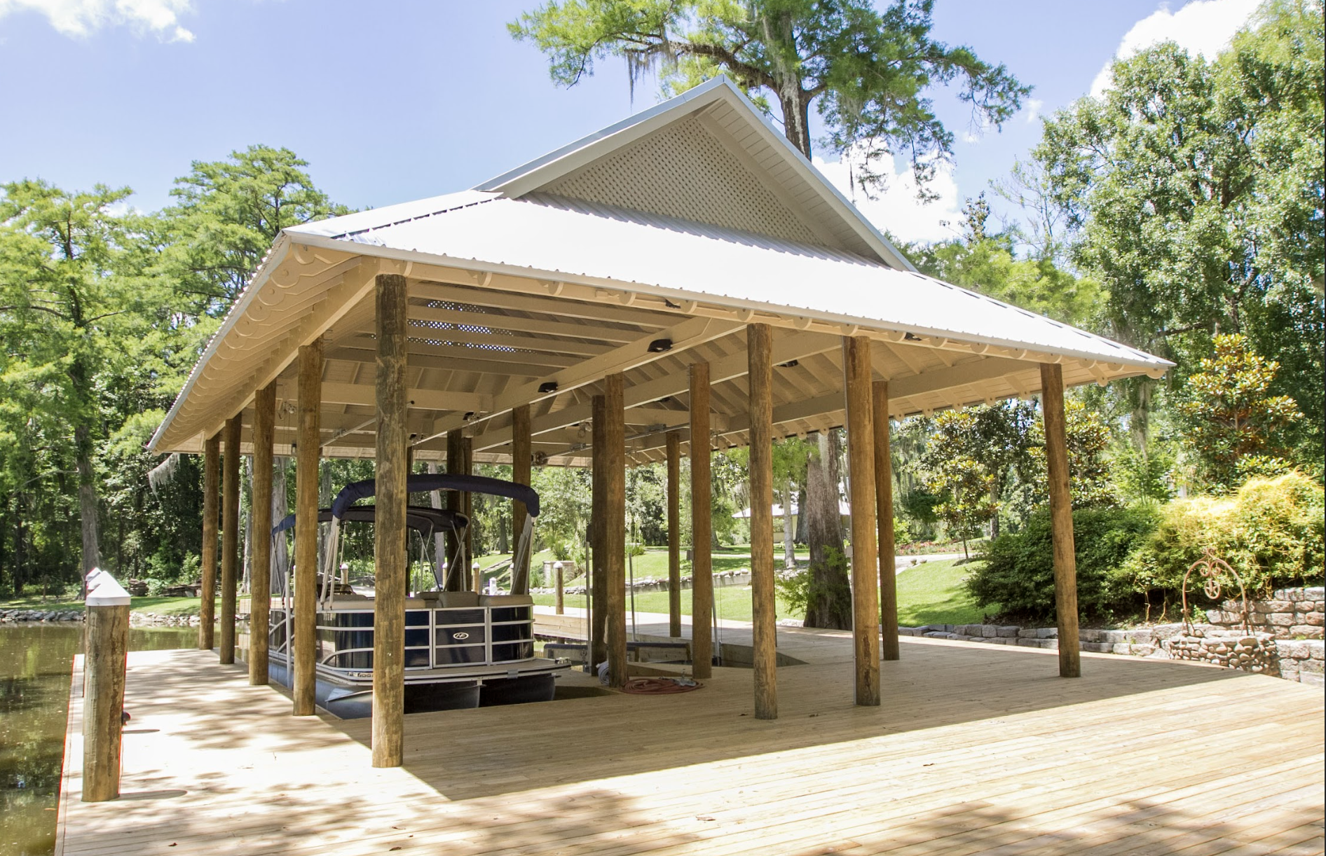 how much does a boathouse cost